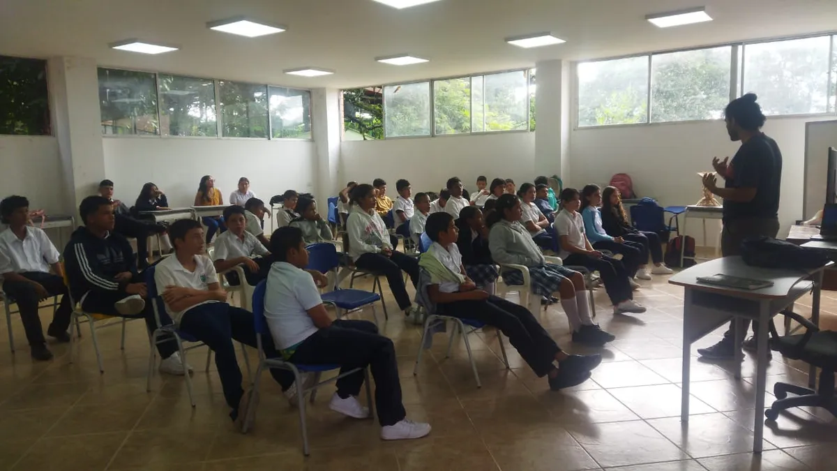 Sesión de formación técnica y Bootcamp Huertics en Maní